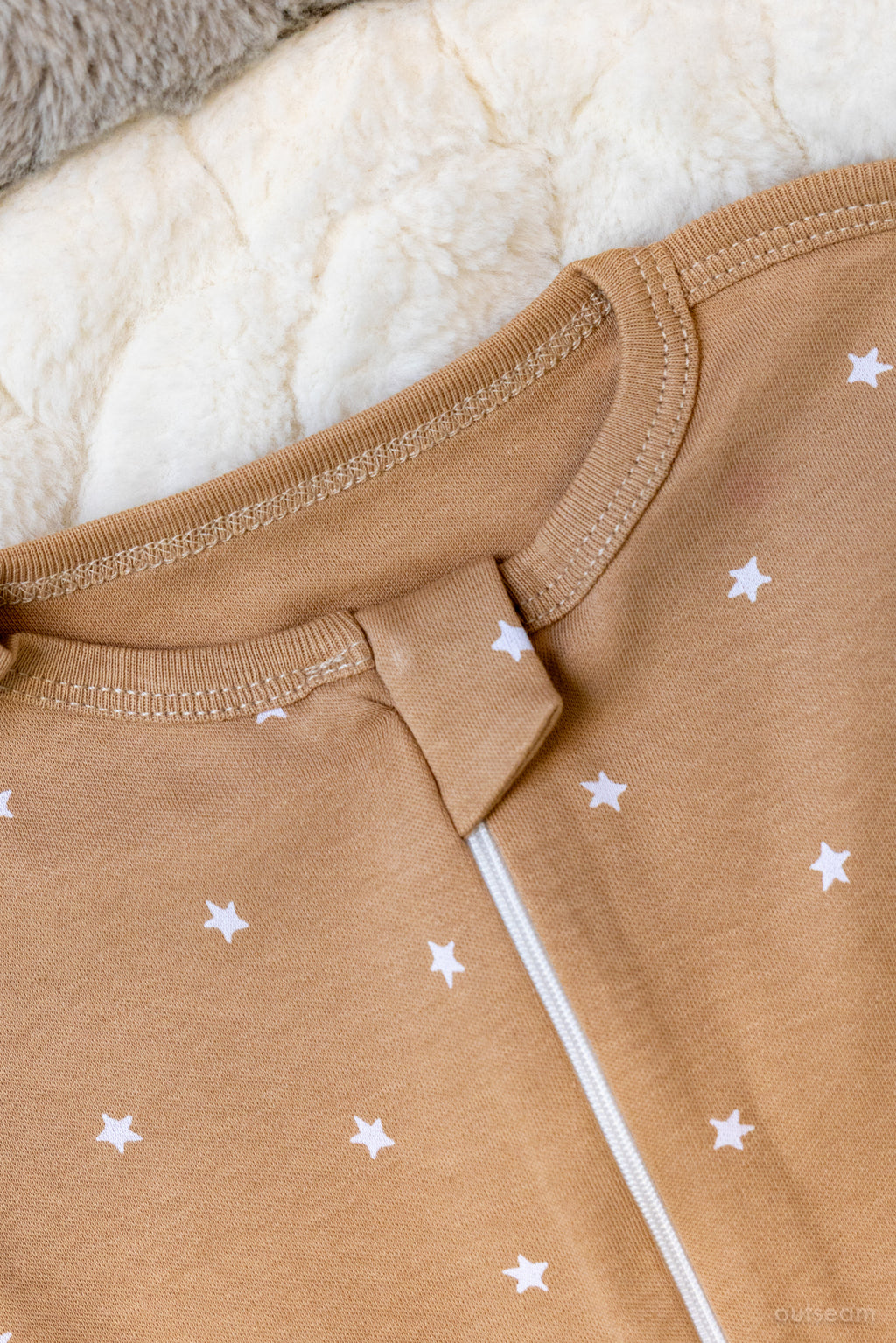 Outseam Newborn Sleep Cocoon Brown — detail view 2